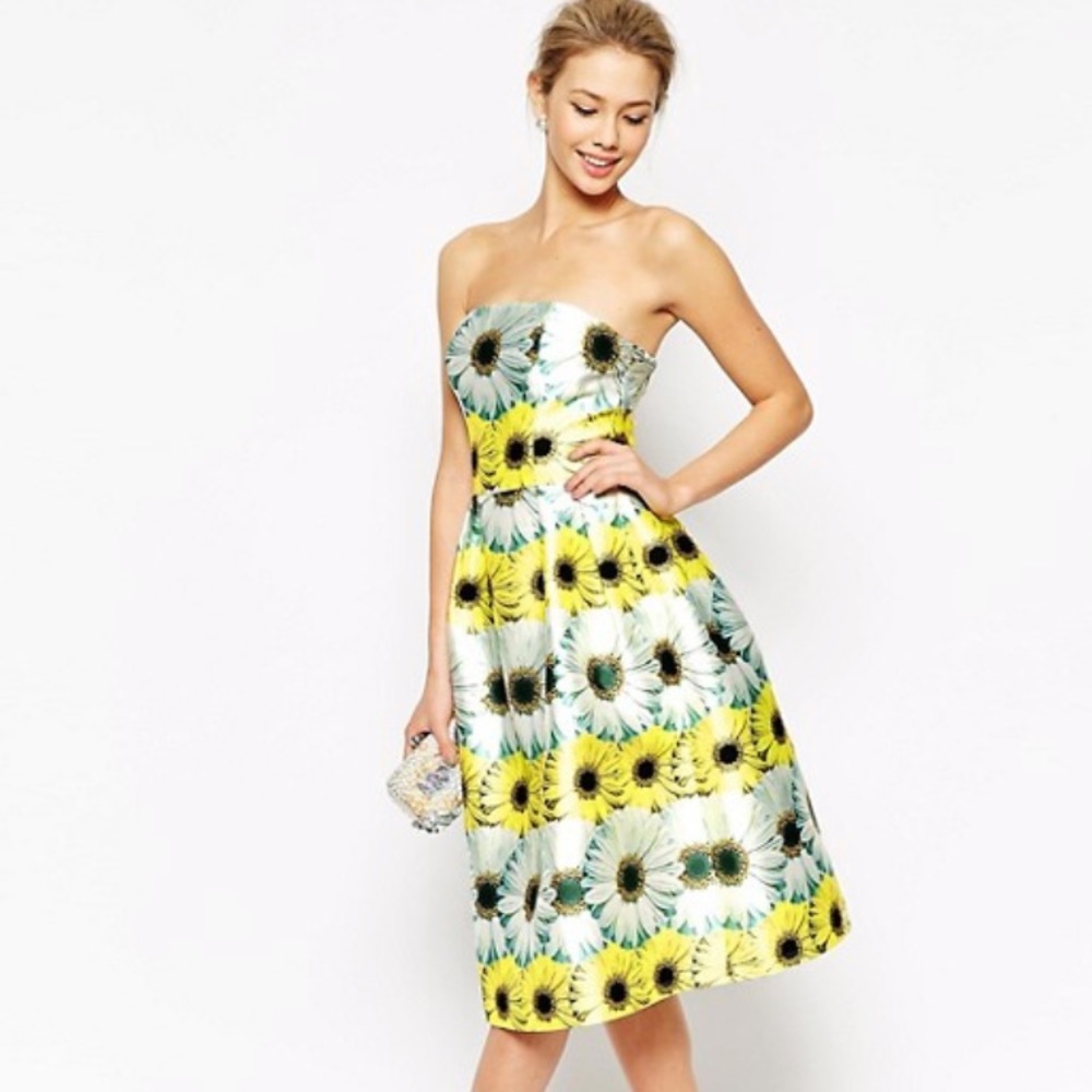 Chi Chi London Structured Bandeau Sunflower Dress - Picture 2 of 12
